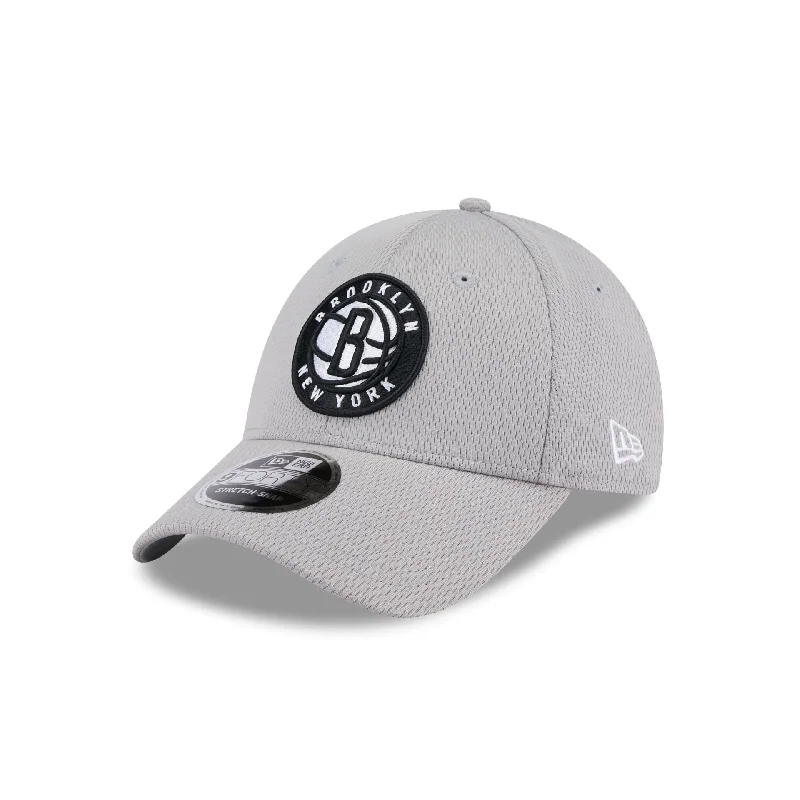 Brooklyn Nets Gray 9FORTY Stretch-Snap Hat