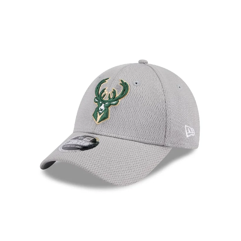 Milwaukee Bucks Gray 9FORTY Stretch-Snap Hat